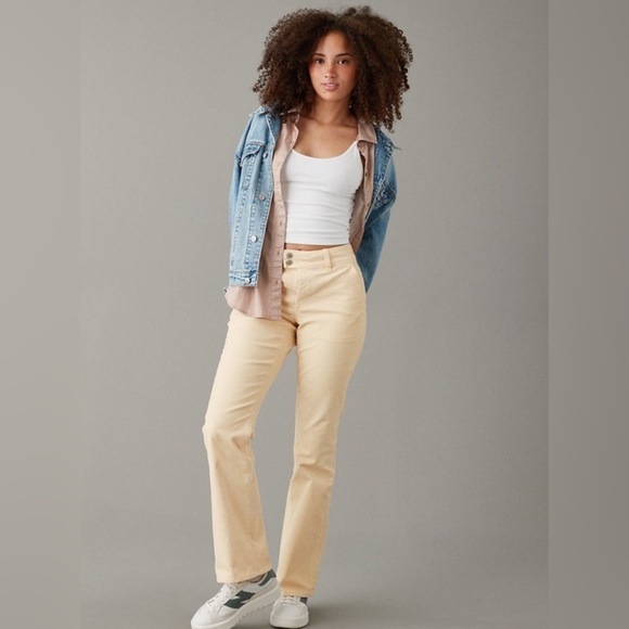 American Eagle Curvy High Rise Kick Boot Corduroy Pants Cream 10 Cottagecore - Picture 1 of 10